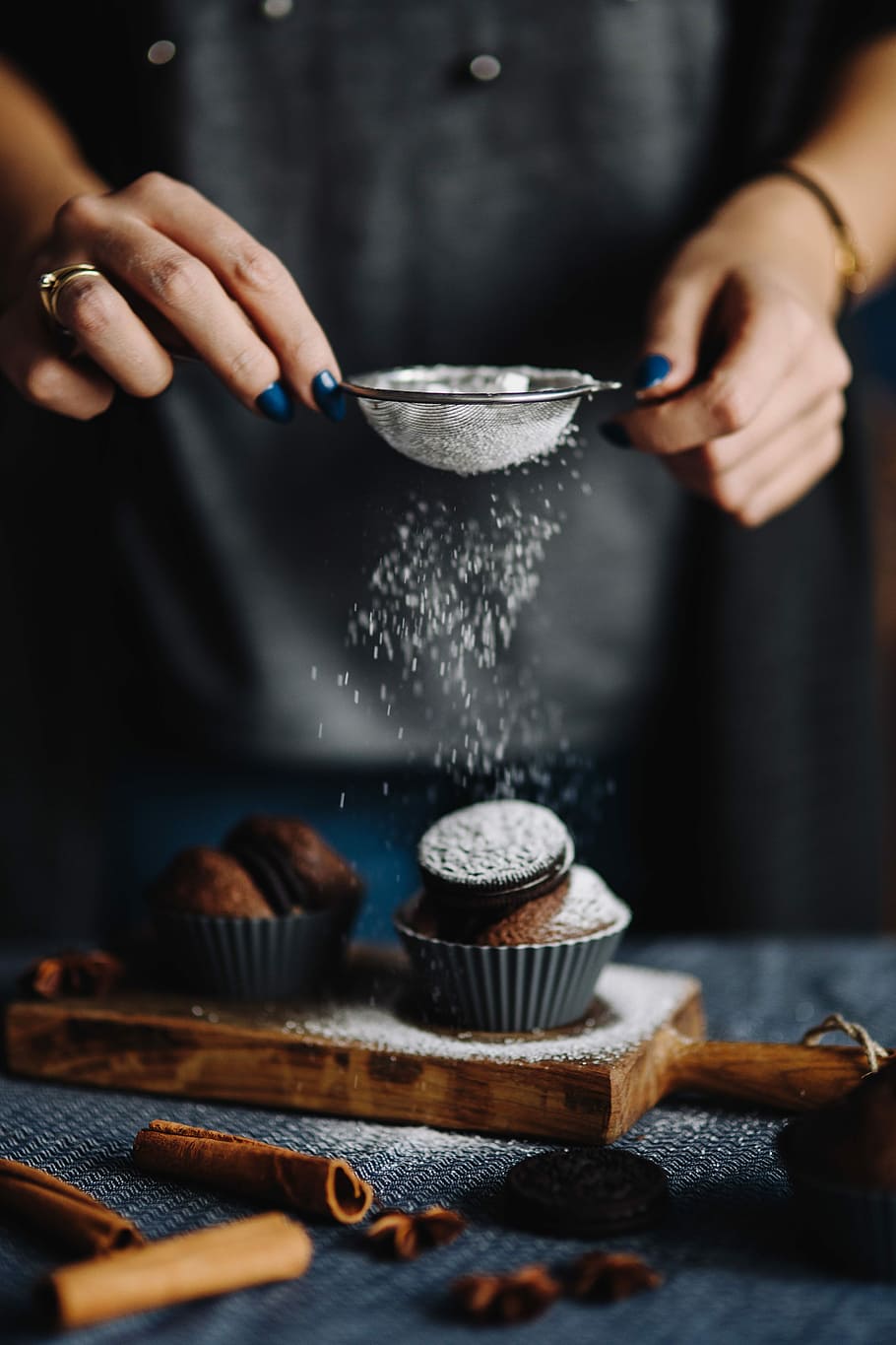 muffin dusted with sugar icing